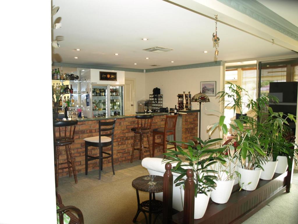 Civic Motor Inn Cowra Ngoại thất bức ảnh