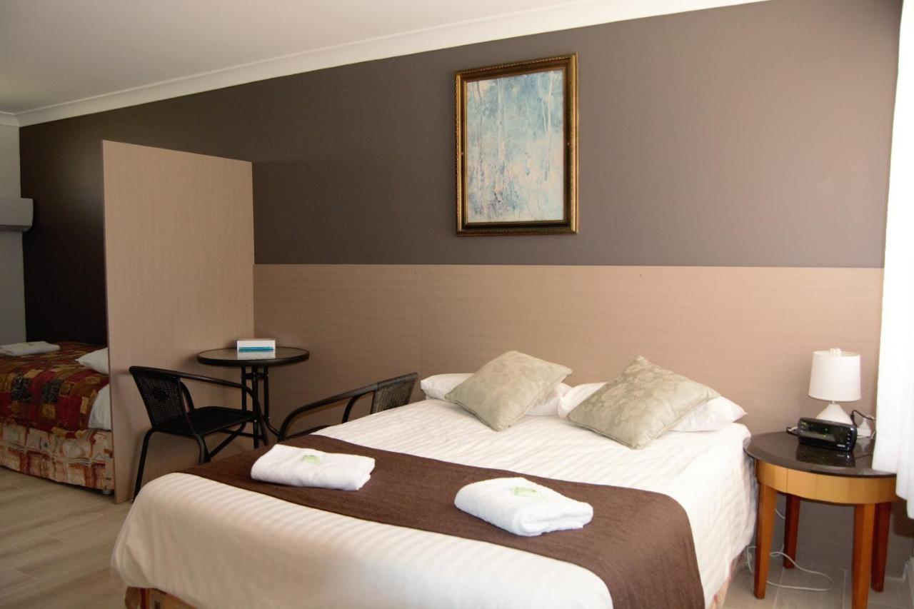 Civic Motor Inn Cowra Ngoại thất bức ảnh